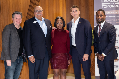 Kayla Moody-Grant with team