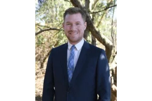 Scott T. Ugelstad solo