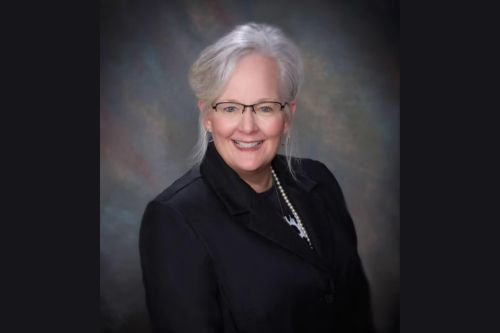 Cindy Schuessler Solo