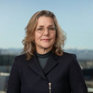 Dorothy Auth