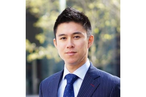 Dinh Tran solo
