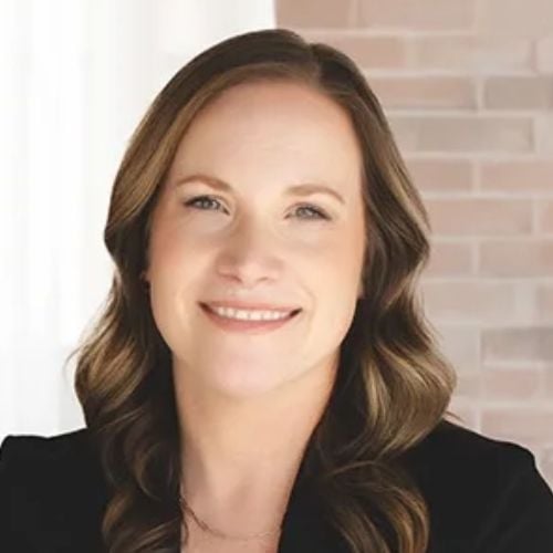 Danielle R. Weinzimmer