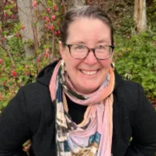 Julianne Donnelly Tzul