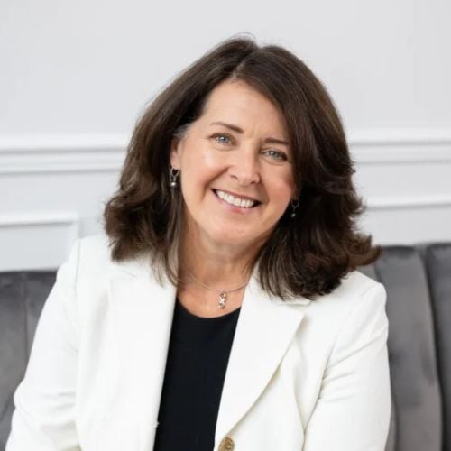 Stephanie Bloomfield