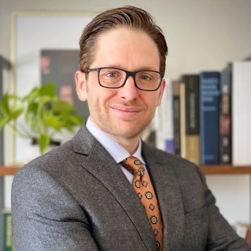 Andrew Peters