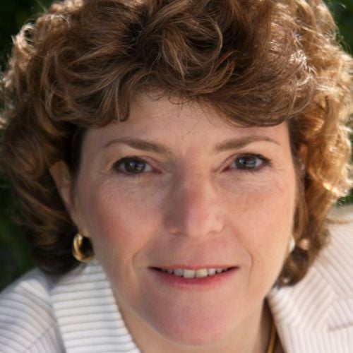 Cora Tekach